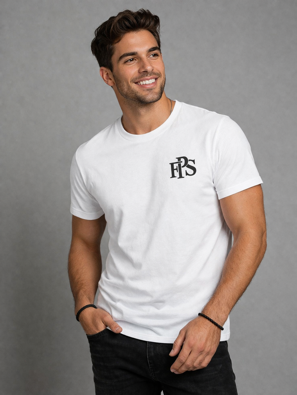 Camiseta blanca bordada logo hombre